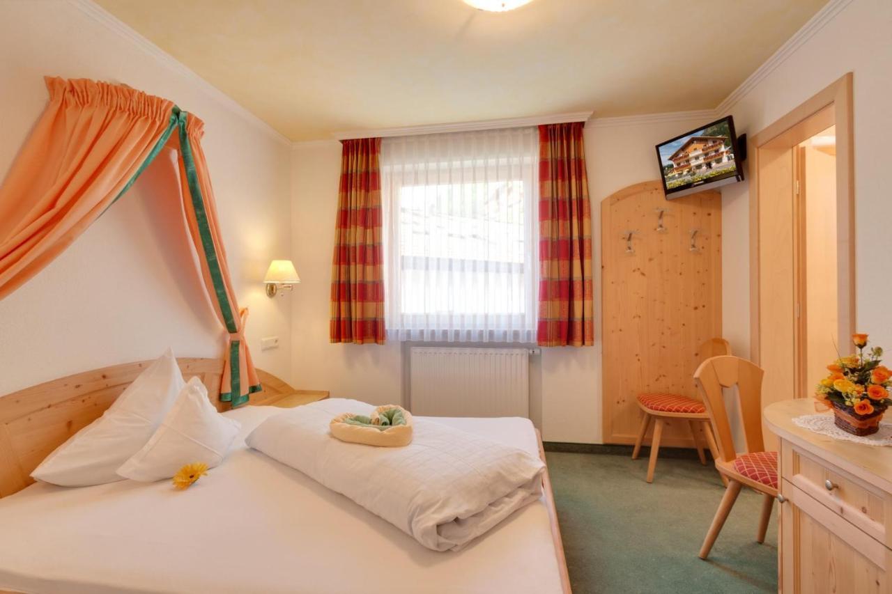Hotel Theiner Curon Venosta Εξωτερικό φωτογραφία