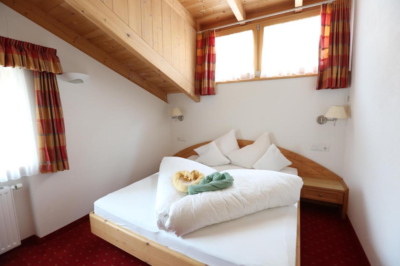 Hotel Theiner Curon Venosta Εξωτερικό φωτογραφία
