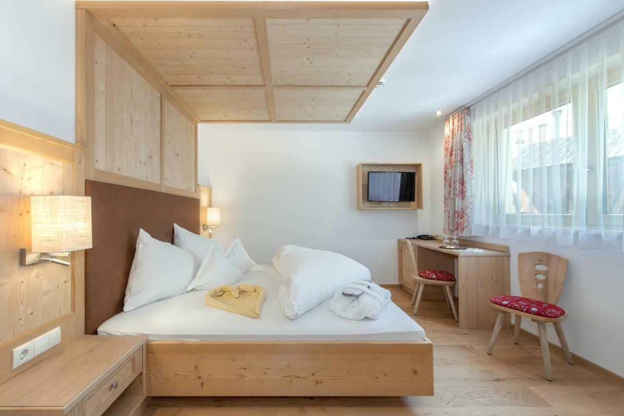 Hotel Theiner Curon Venosta Εξωτερικό φωτογραφία
