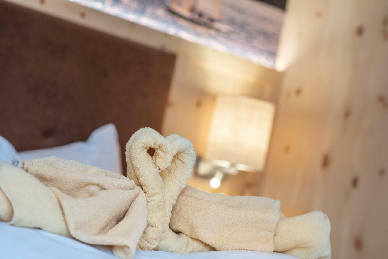 Hotel Theiner Curon Venosta Εξωτερικό φωτογραφία