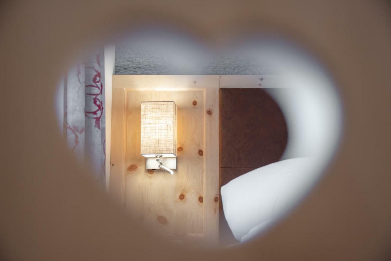 Hotel Theiner Curon Venosta Εξωτερικό φωτογραφία