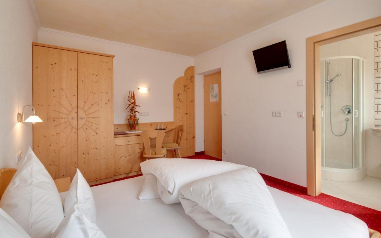 Hotel Theiner Curon Venosta Εξωτερικό φωτογραφία