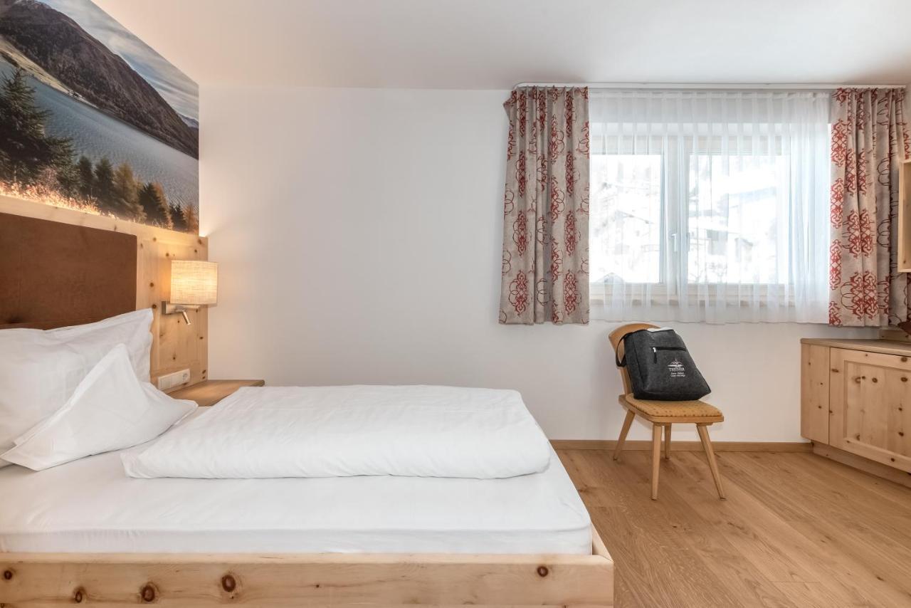 Hotel Theiner Curon Venosta Εξωτερικό φωτογραφία