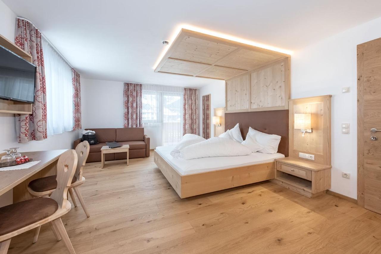 Hotel Theiner Curon Venosta Εξωτερικό φωτογραφία