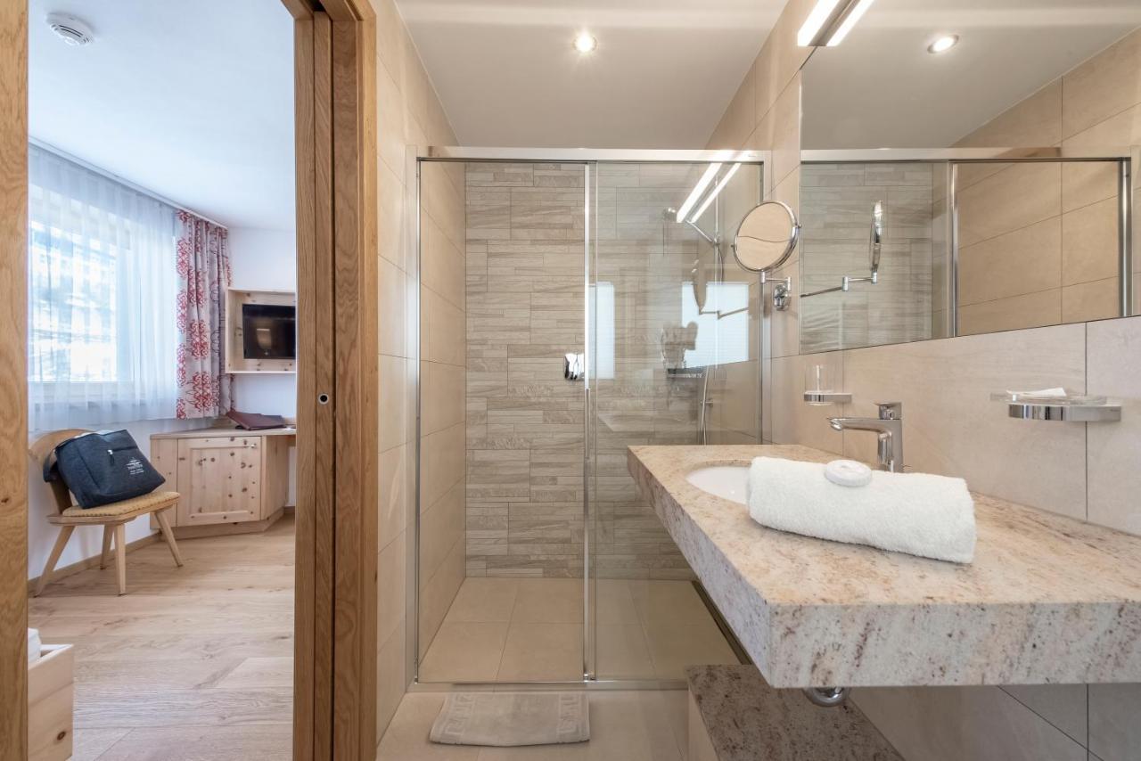 Hotel Theiner Curon Venosta Εξωτερικό φωτογραφία